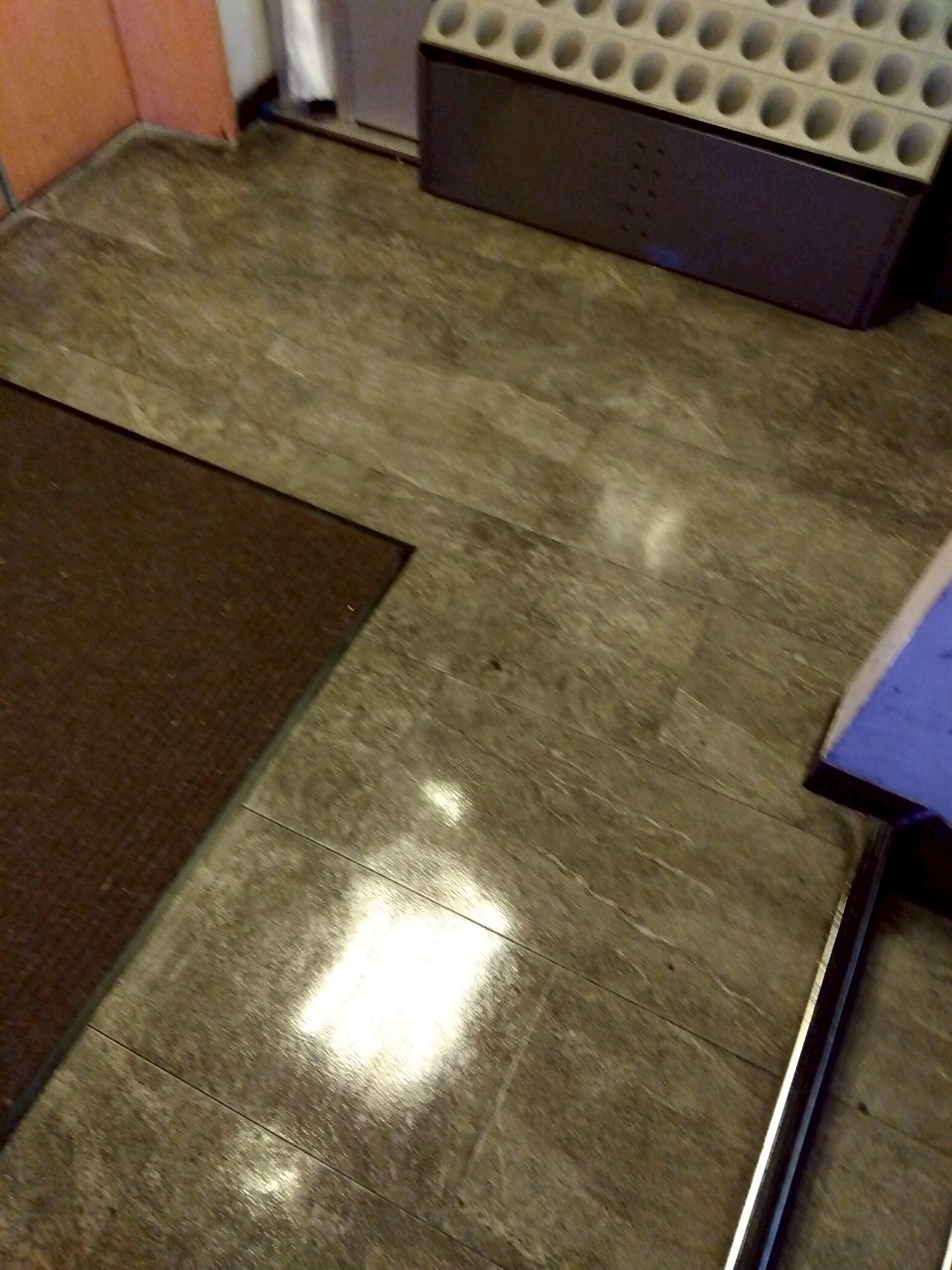 沖縄県国際通りビル清掃
