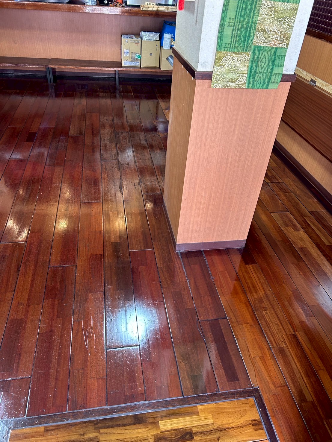 居酒屋店舗清掃後