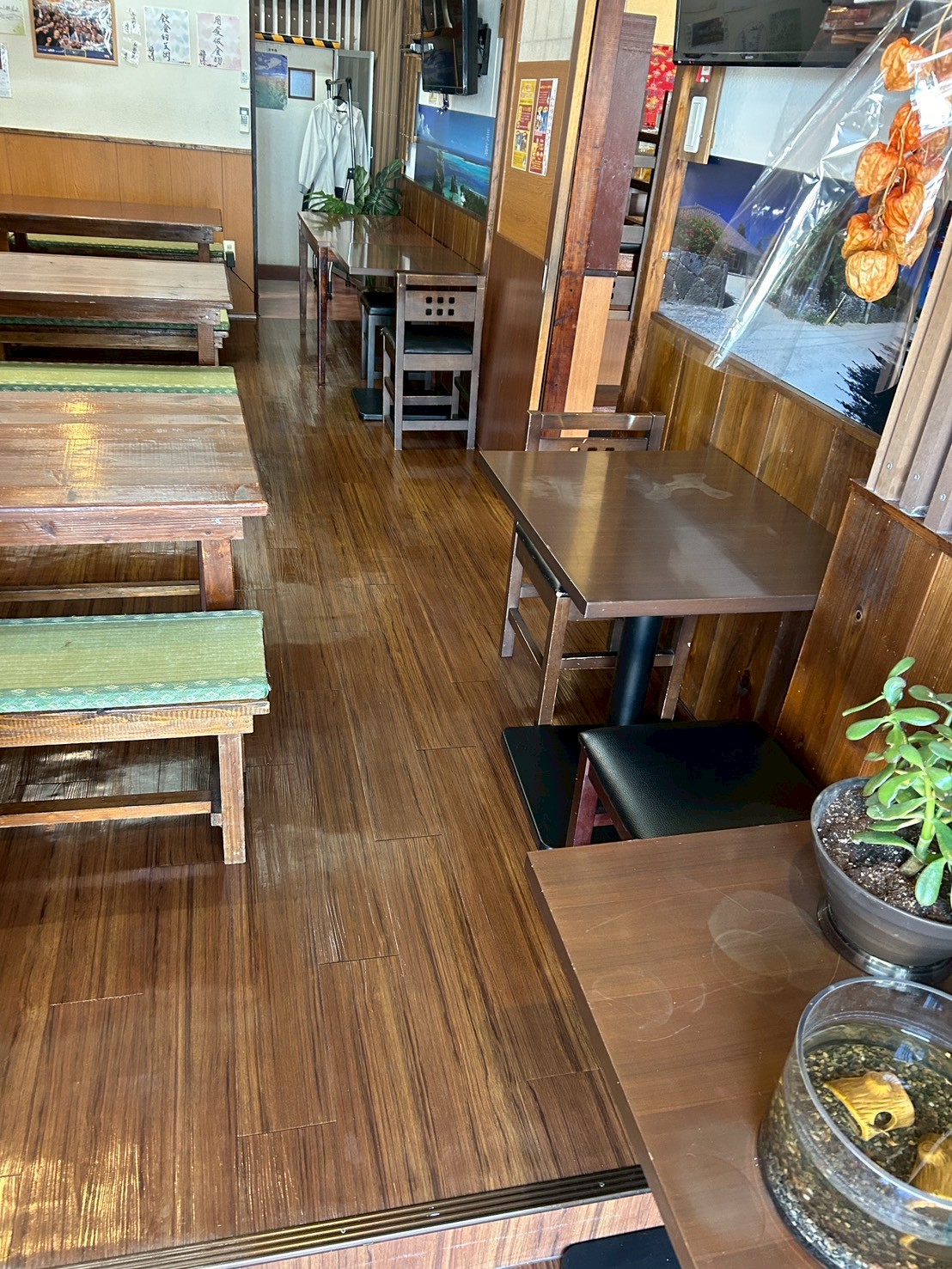 居酒屋店舗清掃後